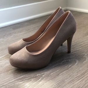 Taupe Madden Girl Pumps